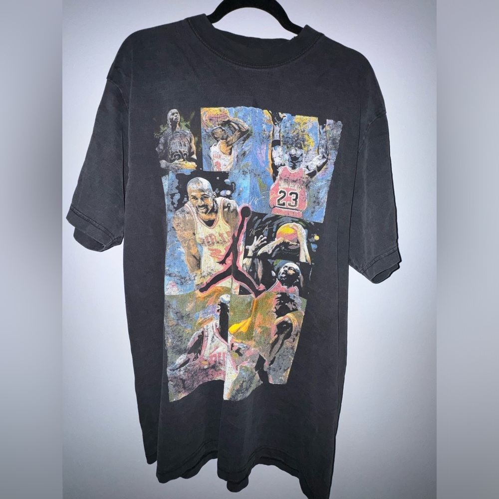 Michael Jordan T-shirt is a perfect addition to any vintage clothing collection